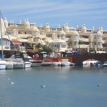 Next To Puerto Marina And The Beach Benalmadena Exterior photo