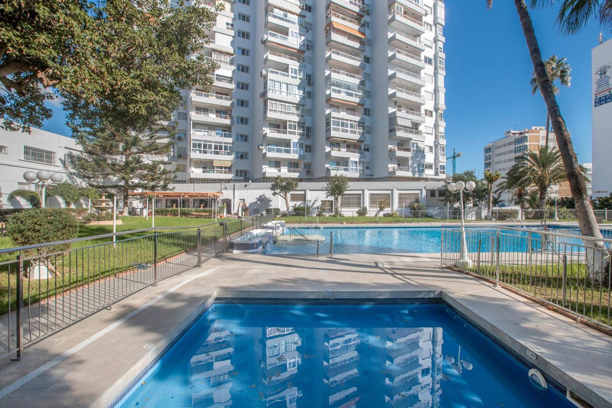 Next To Puerto Marina And The Beach Benalmadena Exterior photo